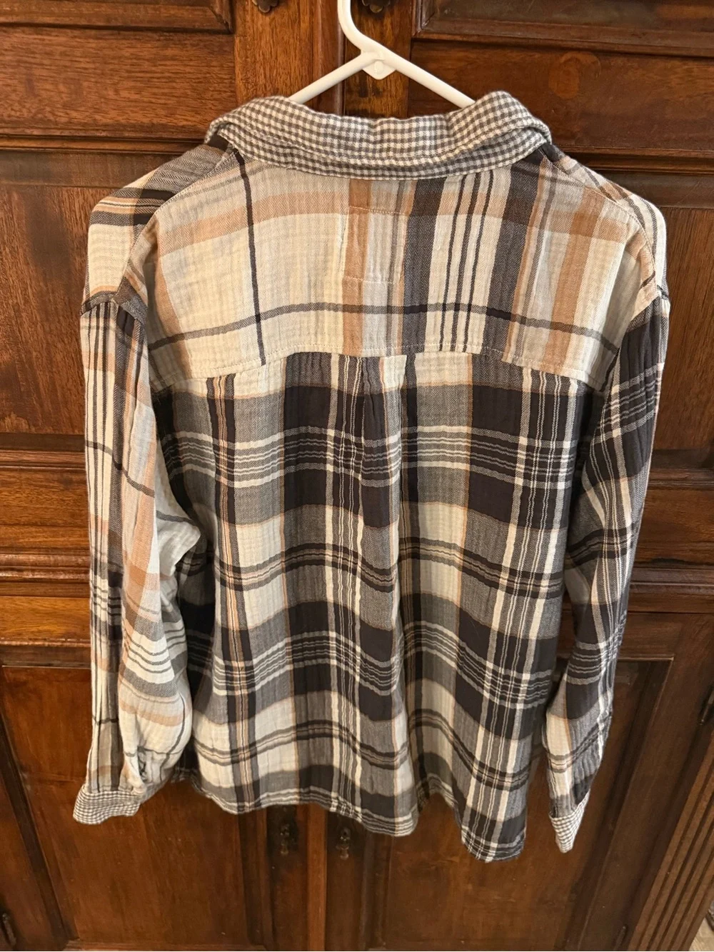 Aerie Top Gauze Plaid Button Up Medium Long Sleeve Relaxed Flannel - Picture 3 of 4